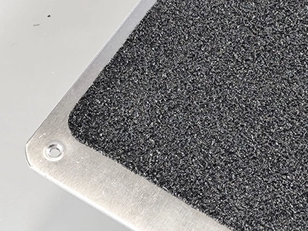 Listwa antypoślizgowa czarna 115mm x 635mm - grube ziarno