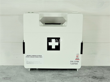 Apteczka pierwszej pomocy BDR  DIN 13164 + ustnik z wieszakiem