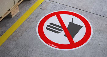 Nie wchodzić z jedzeniem (znak podłogowy) (P022-F)