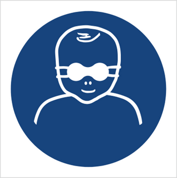 Znak nakaz ochrony wzroku dzieci przyciemnianymi okularami ochronnymi na płycie PCV (M25) (ISO 7010)