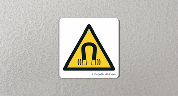 Oznaczenie Uwaga! Silne pole magnetyczne (Z104)