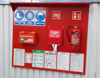 Wyposażenie tablicy budowlanej Punkt BHP PPOŻ gaśnica apteczka instrukcja