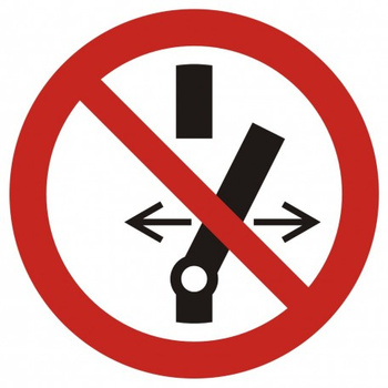 Znak Nie przełączaj na płycie PCV (GAP031)