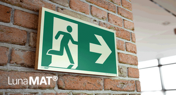 Znak Wyjście ewakuacyjne w prawo (na sklejce)