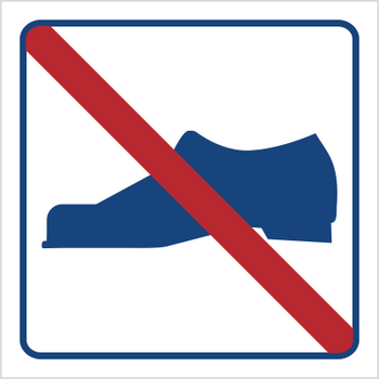 Znak zakaz używania obuwia (823-04)